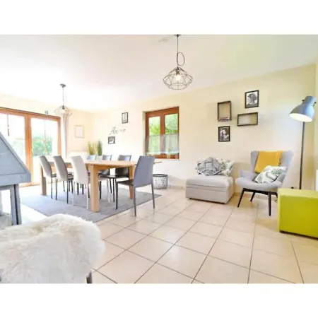 For A Leisurely And Laid-back Experience, A Lovely To Keep Warm!! Hotel Durbuy